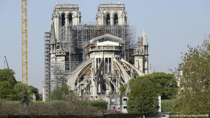 Odbudowa Notre Dame